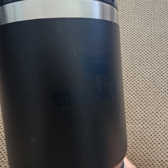 Stanley Matte Black Flowstate Quencher H2.0 Tumbler 14 oz - Picture 10 of 11